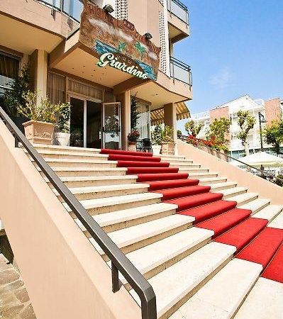 Hotel Giardino 切塞纳蒂科 外观 照片