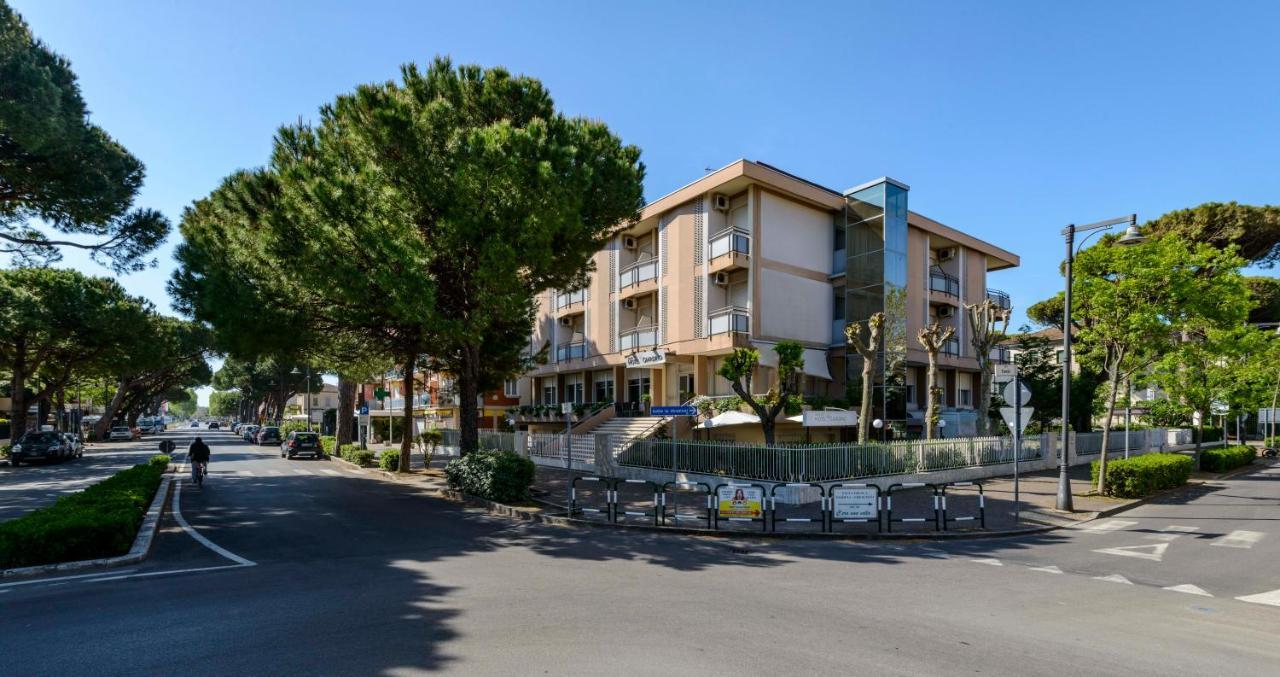 Hotel Giardino 切塞纳蒂科 外观 照片
