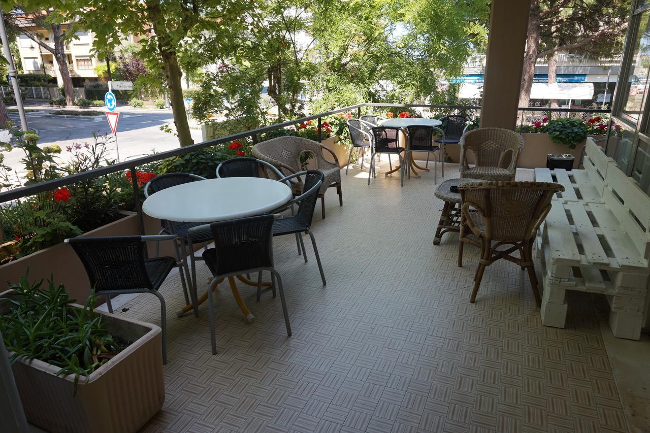 Hotel Giardino 切塞纳蒂科 外观 照片