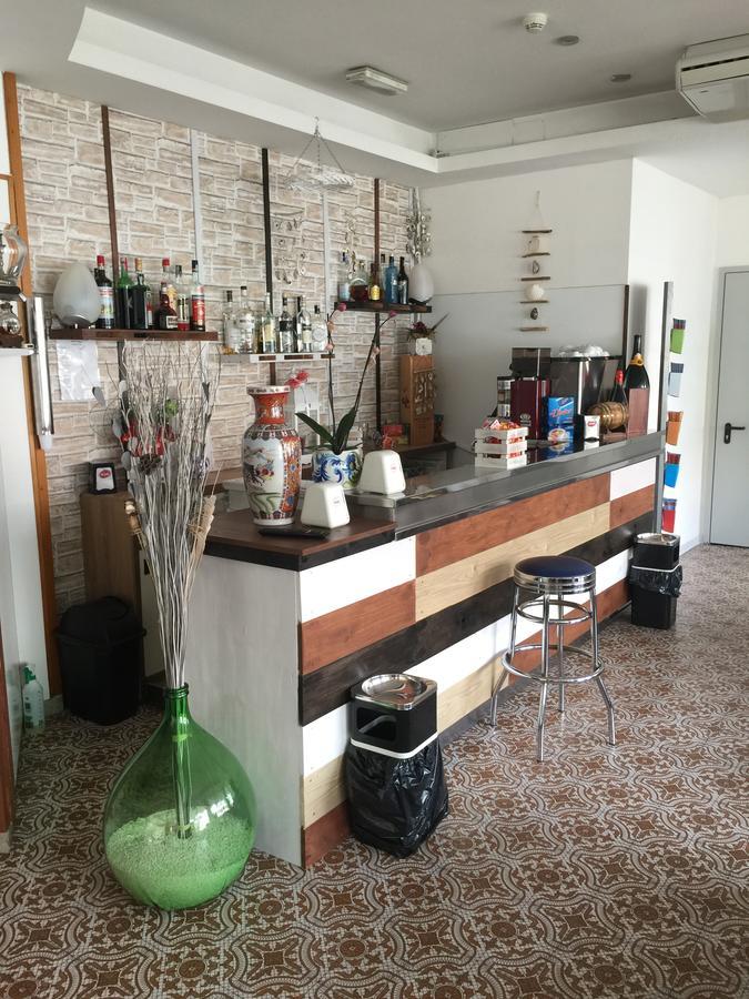 Hotel Giardino 切塞纳蒂科 外观 照片